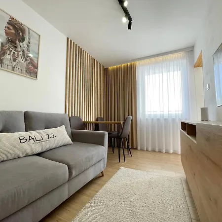 民宿 Bali 22 尤斯托尼莫斯基