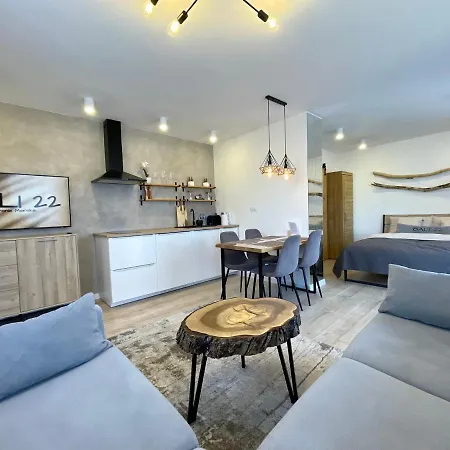 Bali 22 尤斯托尼莫斯基