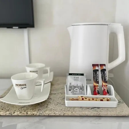 民宿 Bali 22 尤斯托尼莫斯基