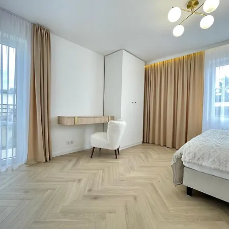 Bali 22 * 尤斯托尼莫斯基